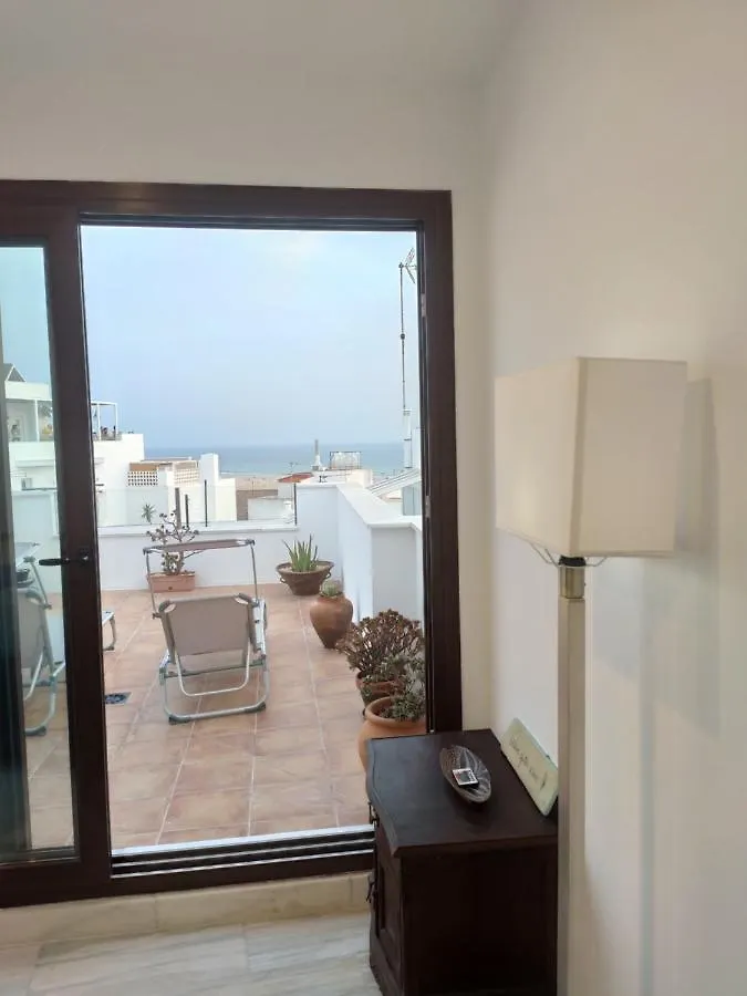 Atico Duplex Tranquilo Vistas Al Mar Centro De Conil Lägenhet Conil De La Frontera